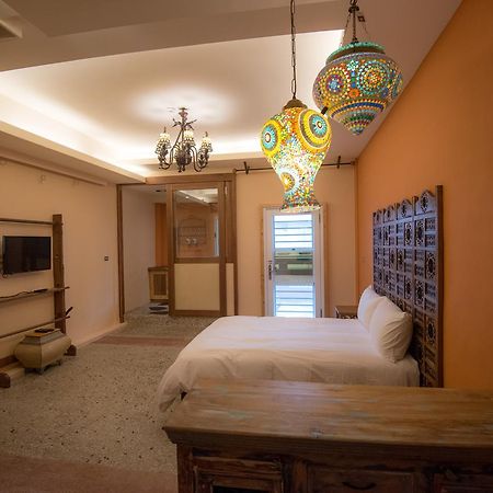 Ripoll'Es Homestay Чишанг Екстериор снимка